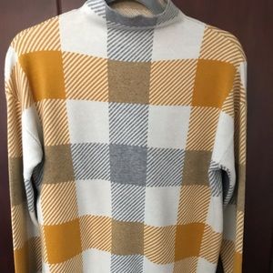 NWOT Tahari sweater